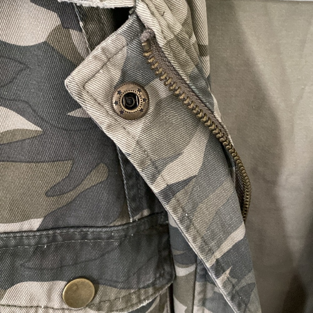 Camo jacket - Picture 2 of 6